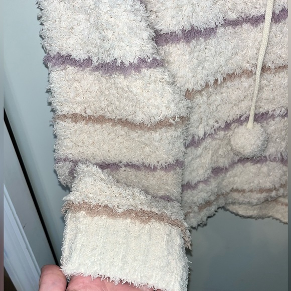 Vanilla Sky Fate Fuzzy Striped Hooded Sweater Fate Sz small - Picture 6 of 8